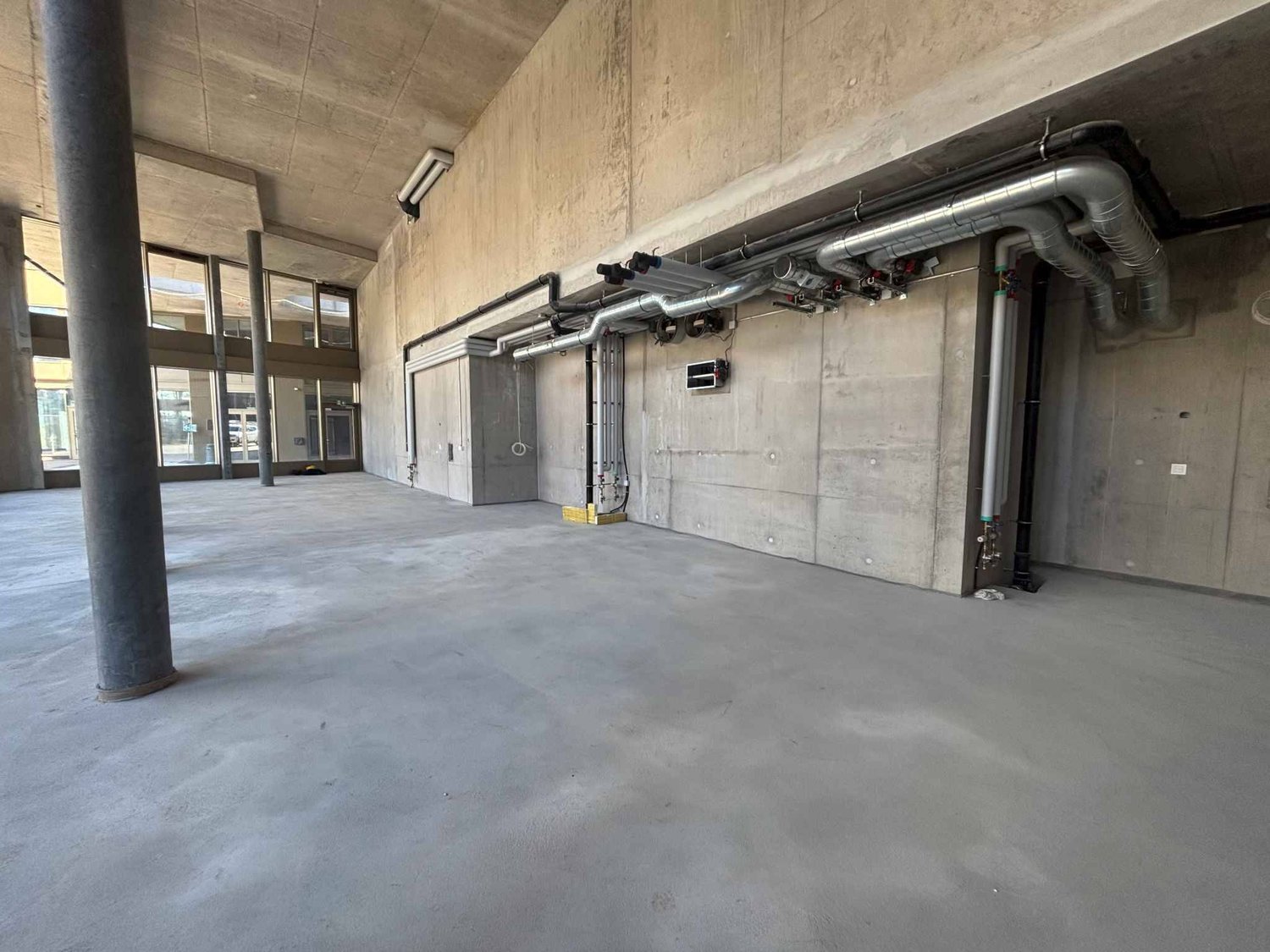 72m² arcade