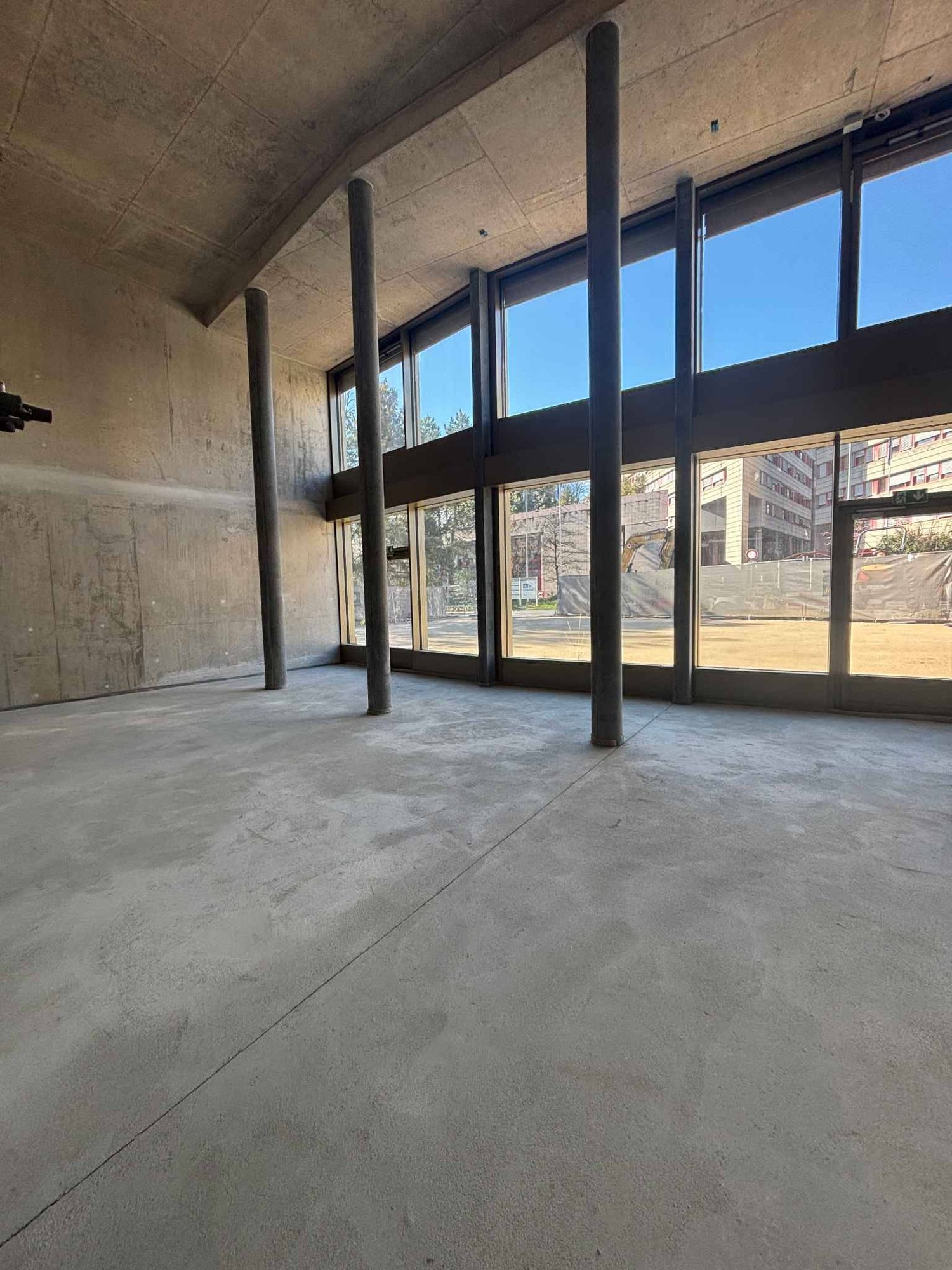 72m² arcade