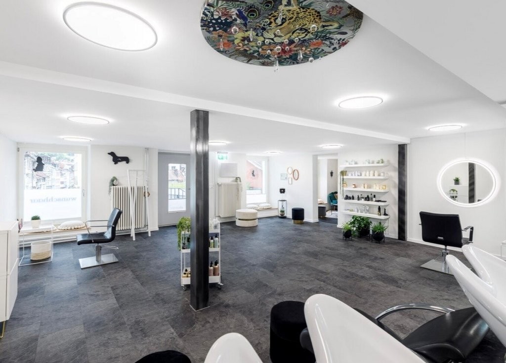 86m² commercial