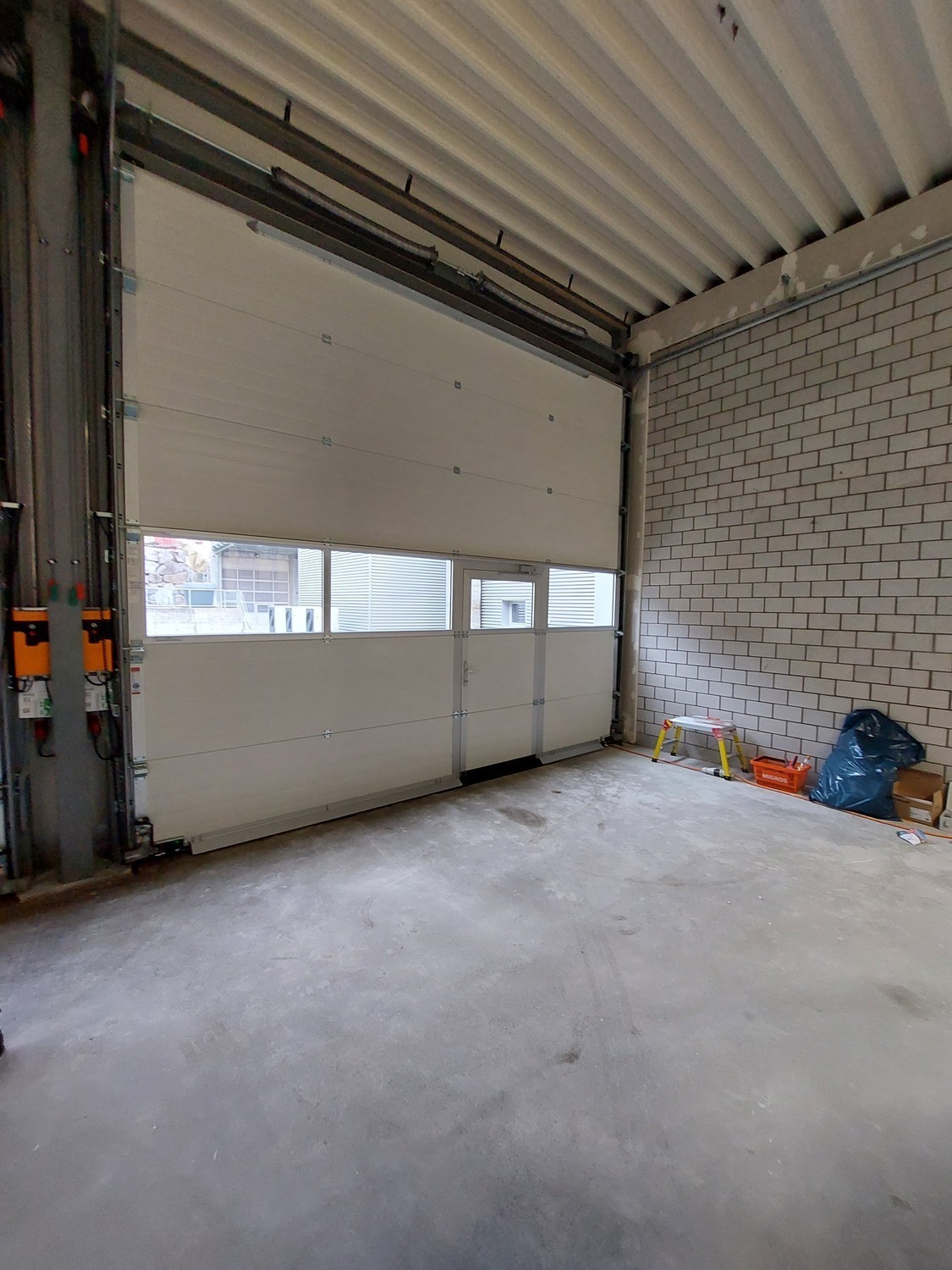 132m² commercial