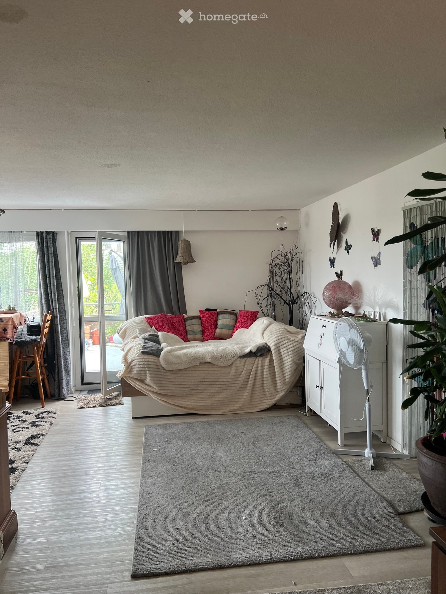 6 rooms apartment