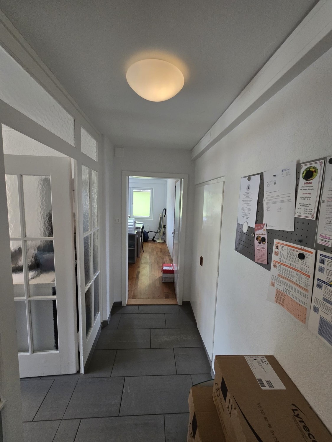 80m² office