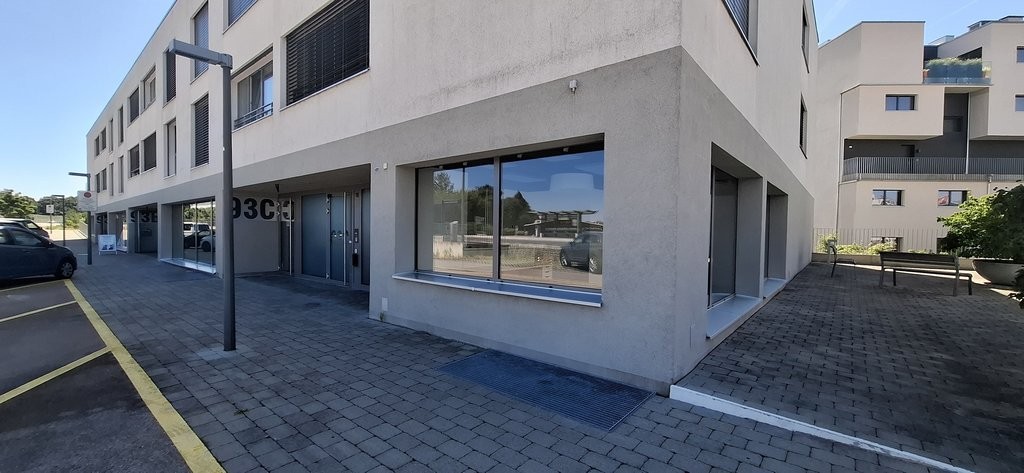 negozio di 85m²