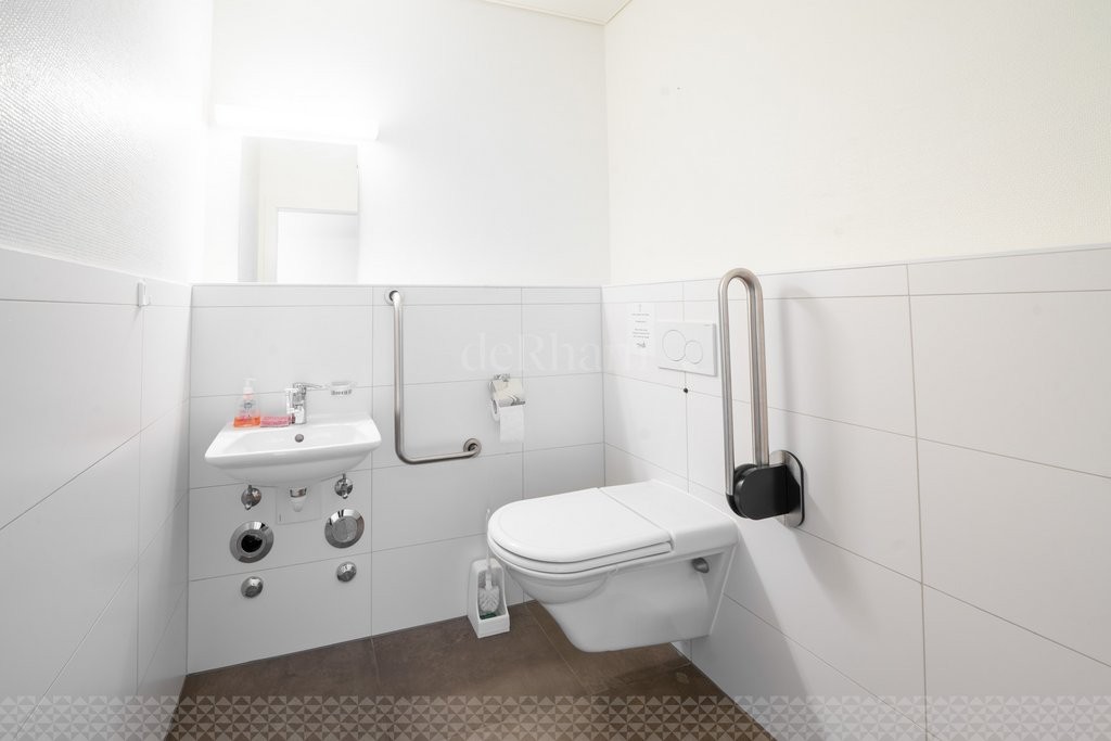 negozio di 85m²