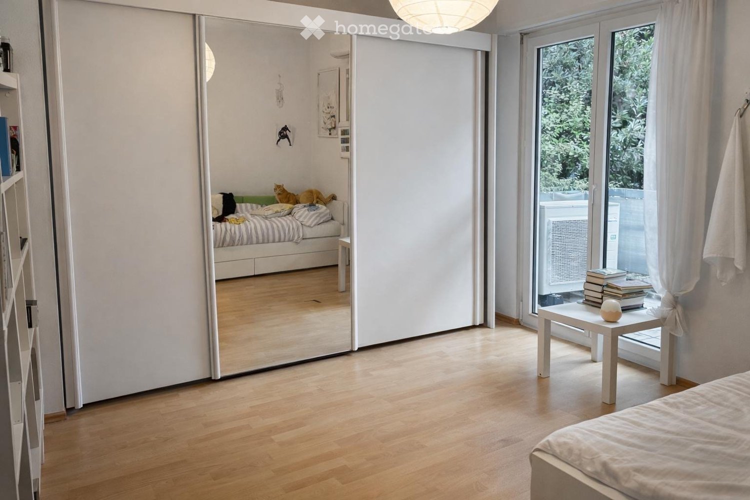 5 rooms apartment