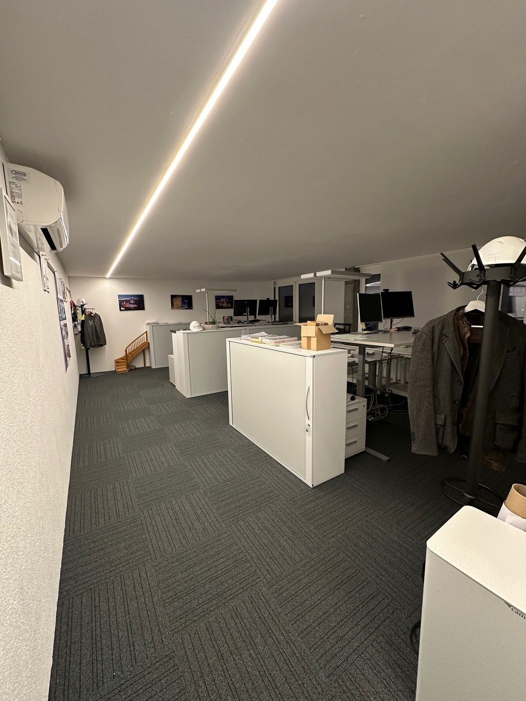 110m² office