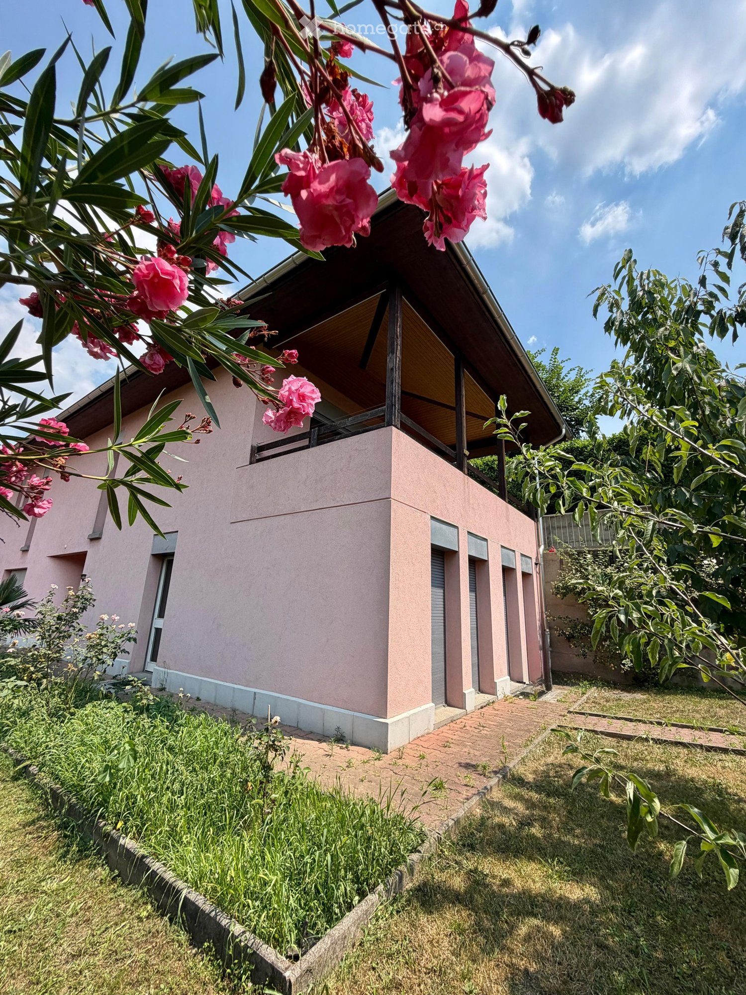 5 rooms single house