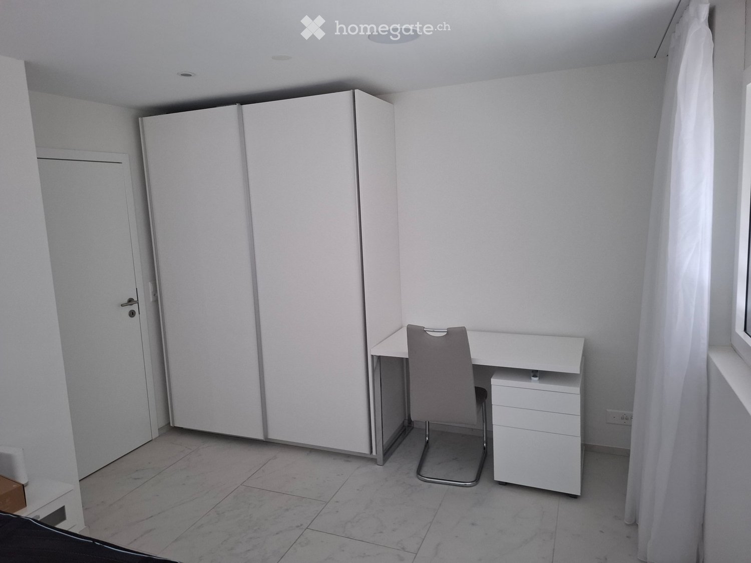 1 room single room