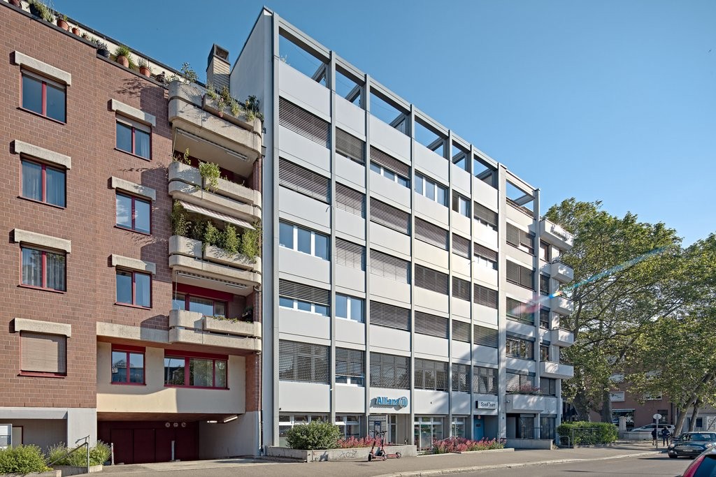 95m² office