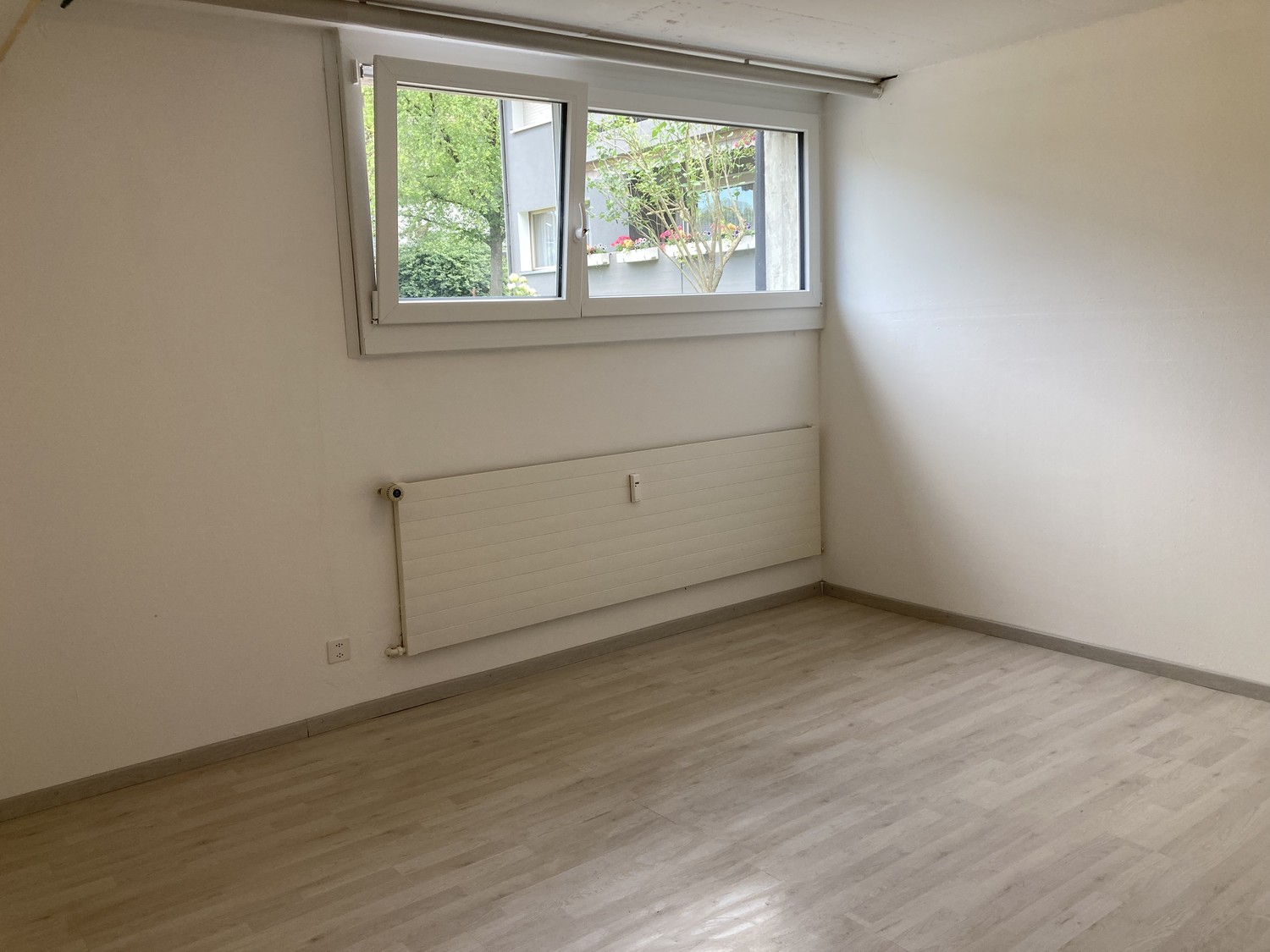 13m² office