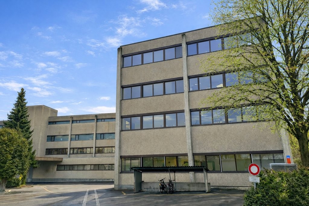 356m² office