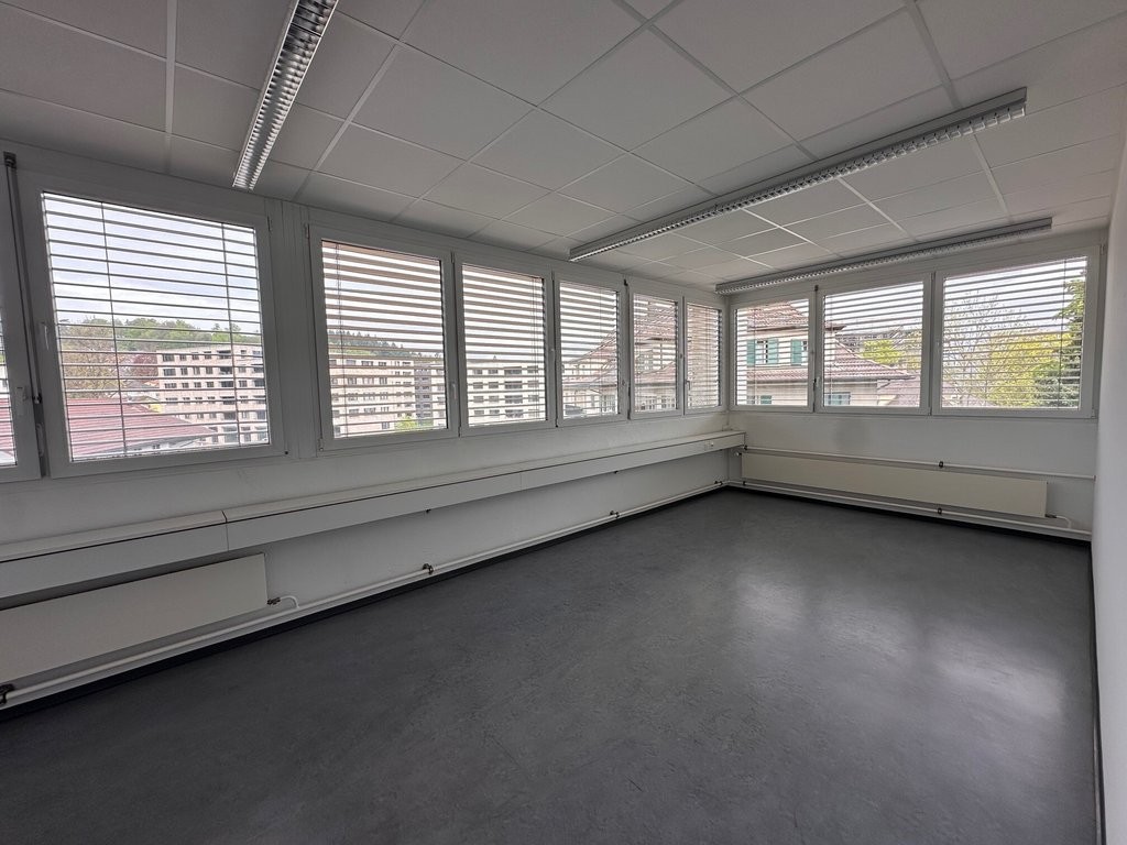 356m² office