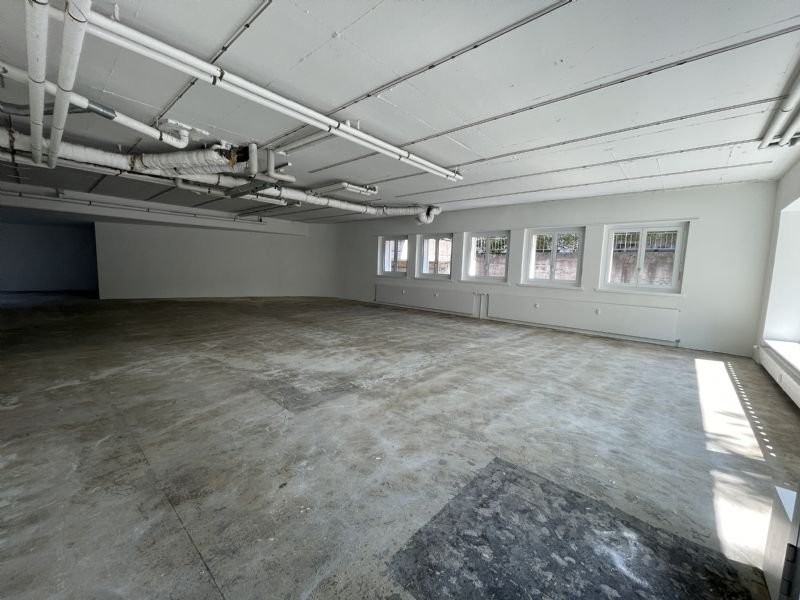 206m² commercial