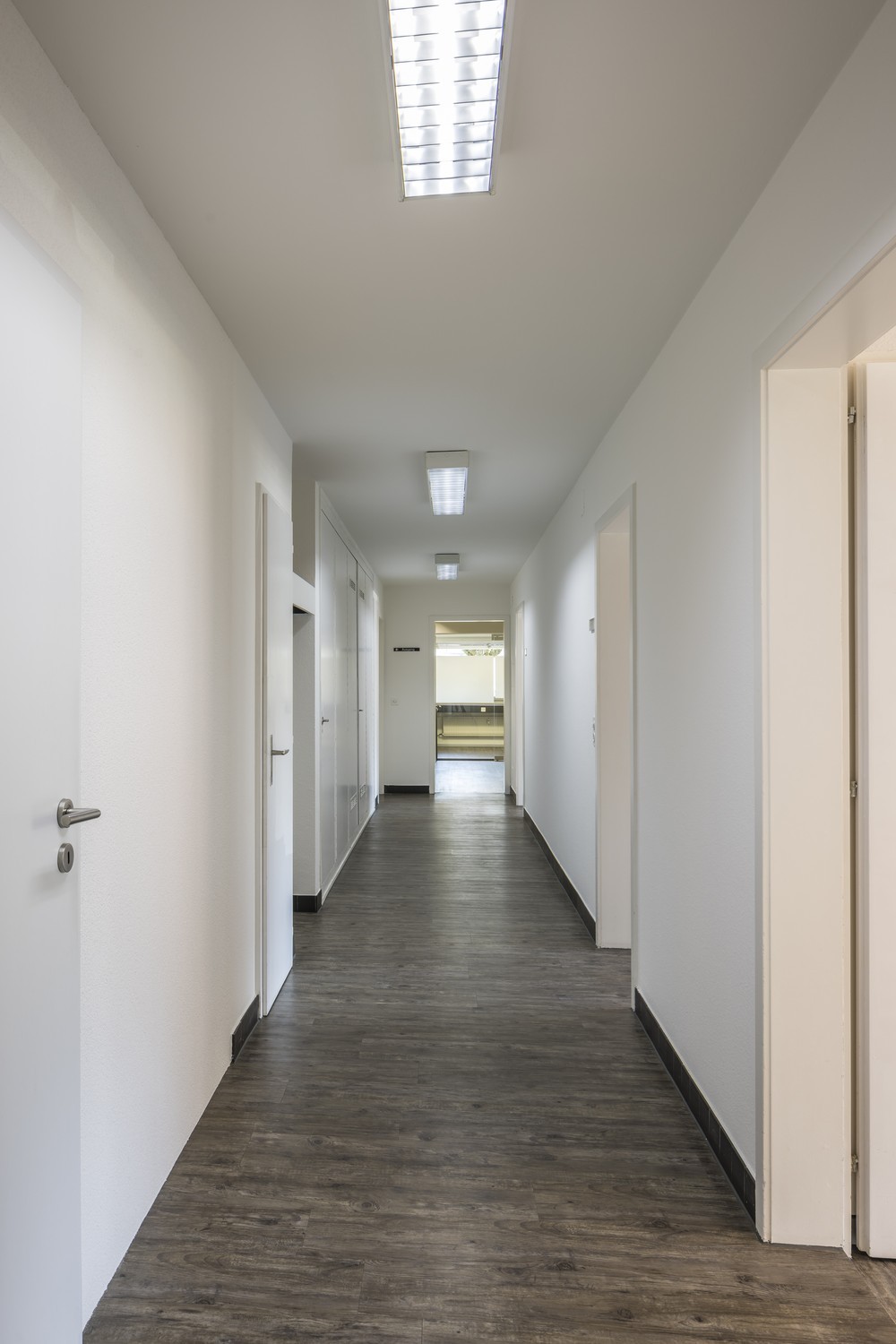 125m² commercial