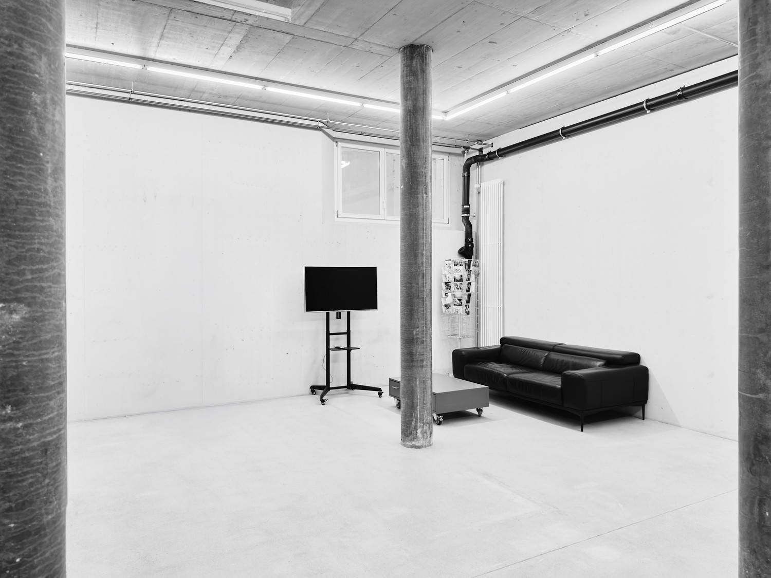 65m² office