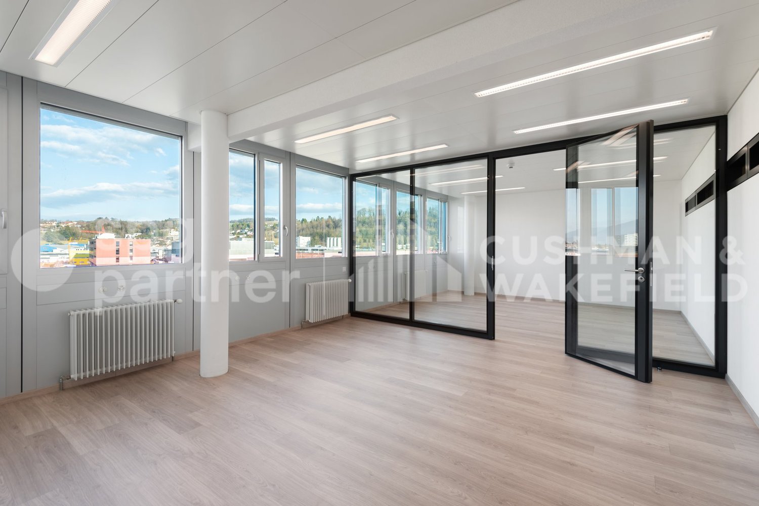 400m² office