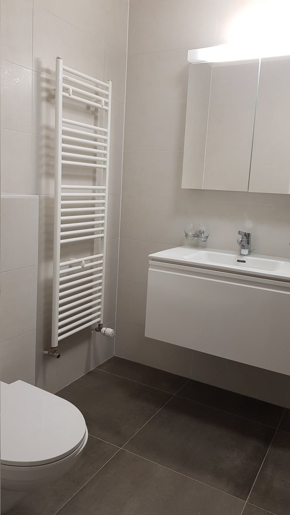 6 rooms apartment