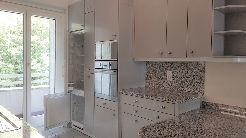6 rooms apartment