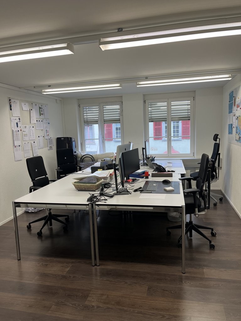 146m² office