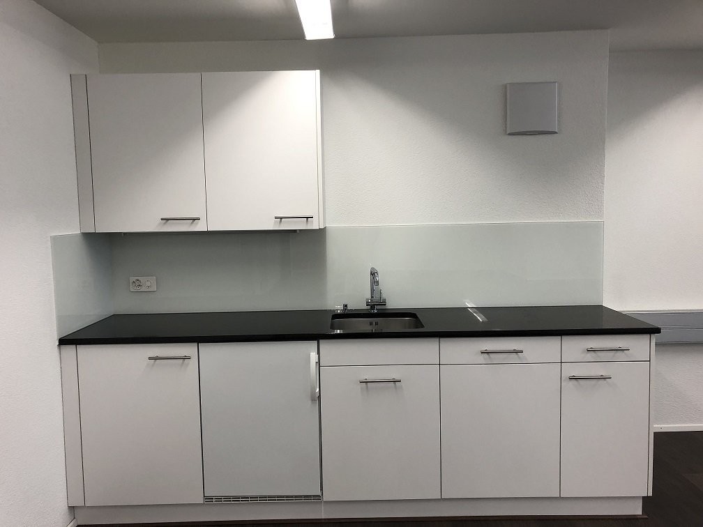 146m² office