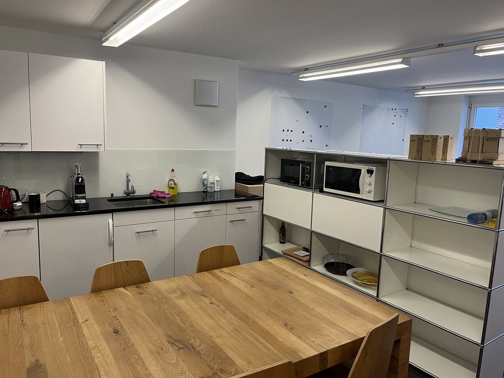 146m² office