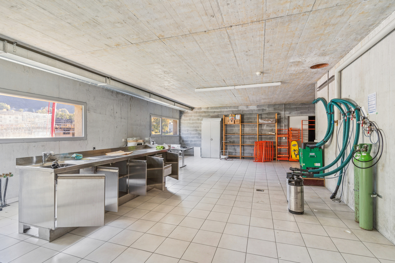 622m² commerciale