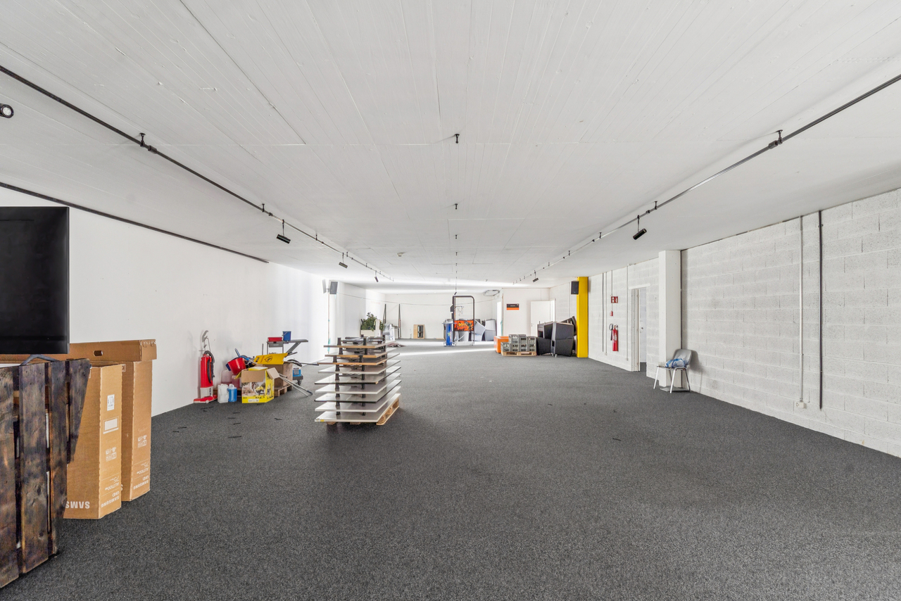 622m² commerciale