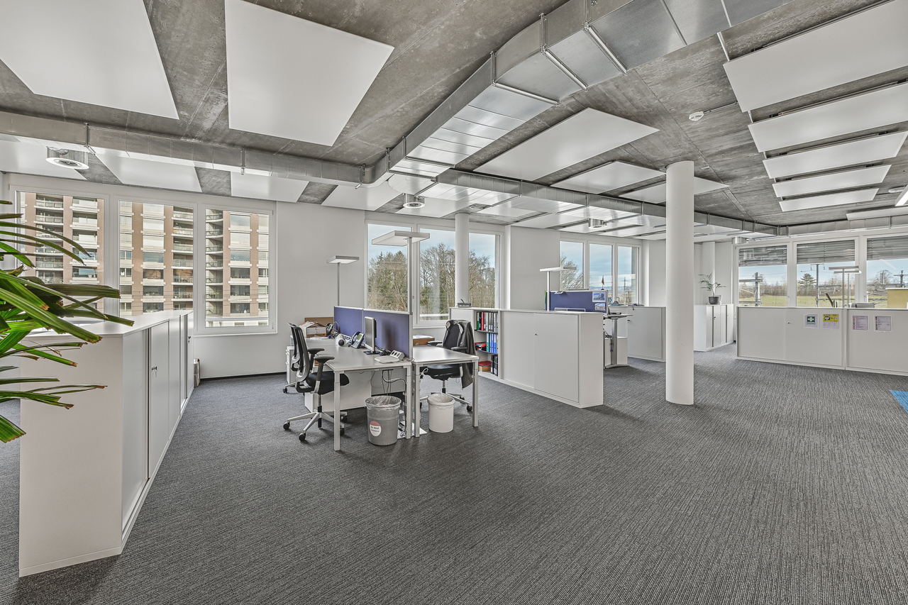 912m² bureau
