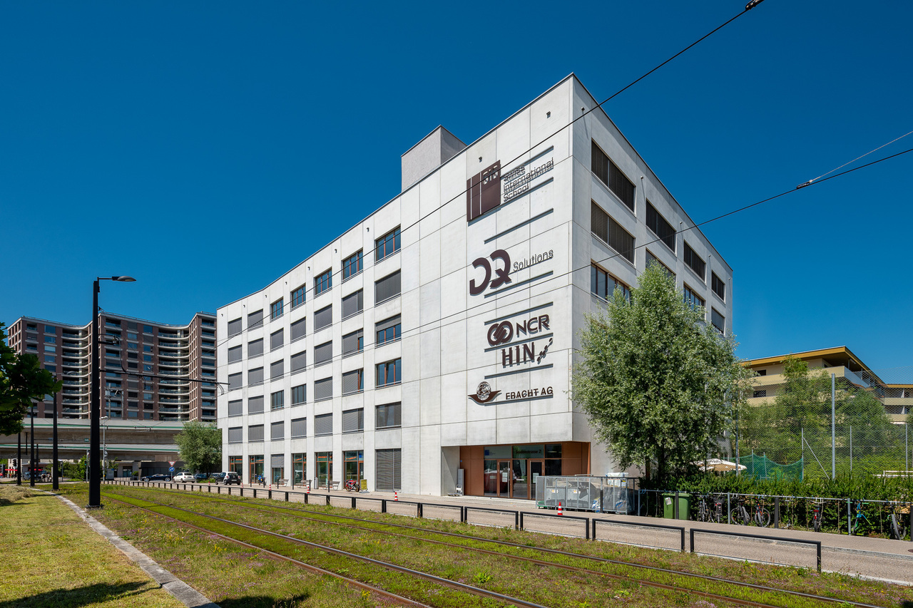 912m² bureau