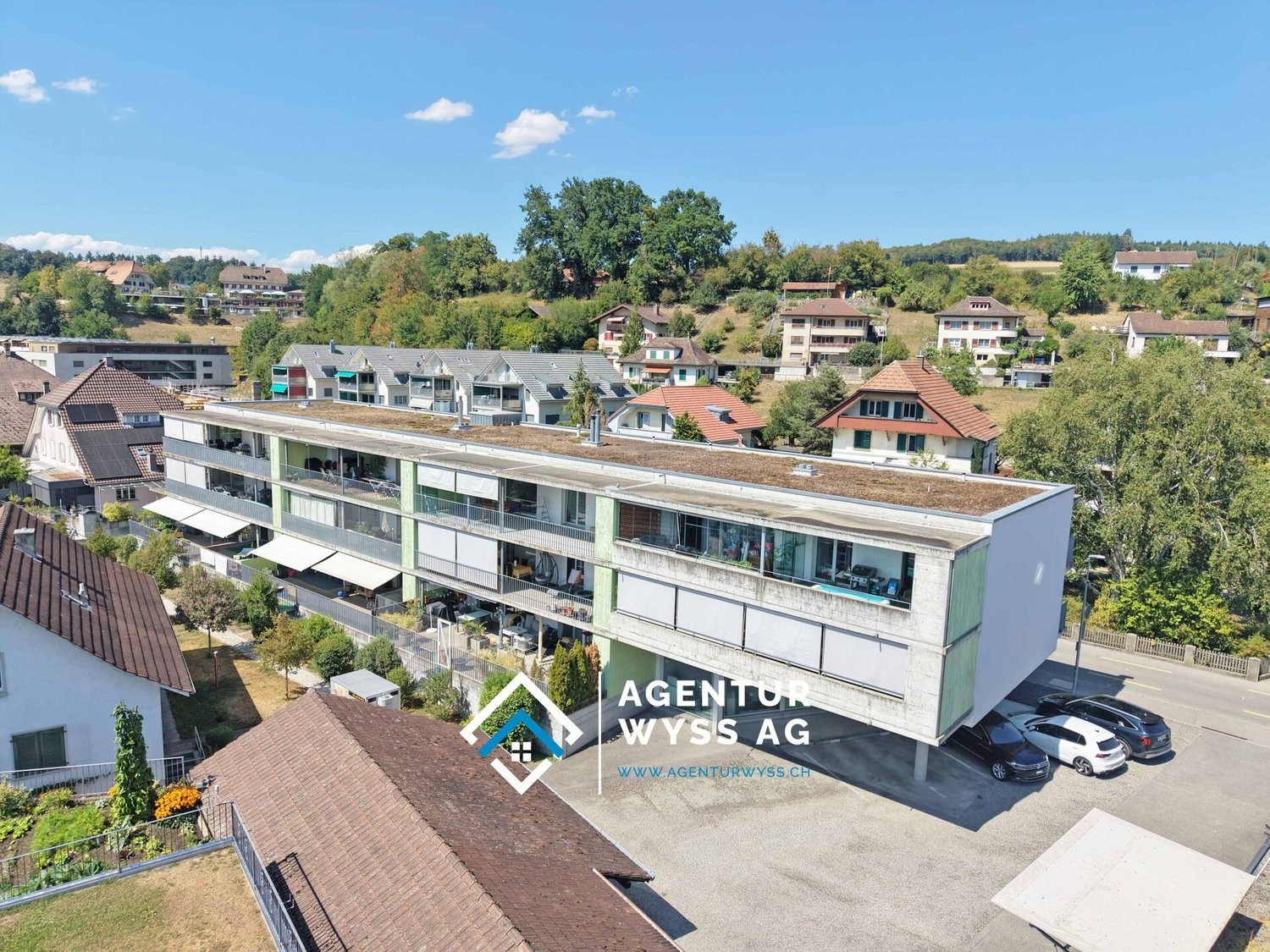 Edificio residenziale / commerciale