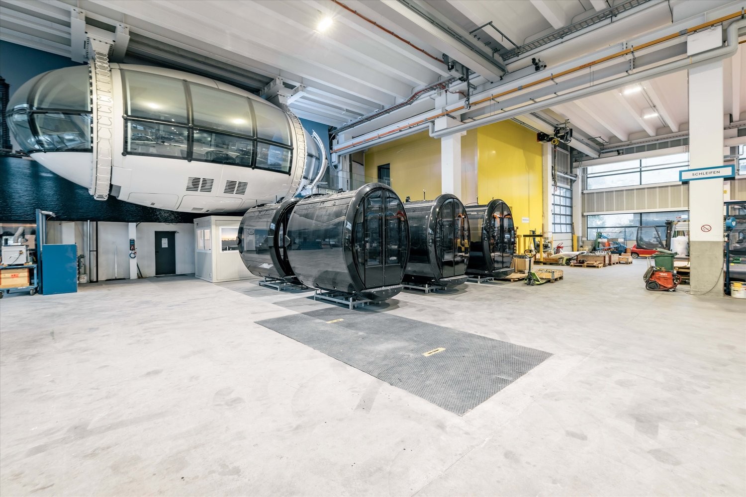 5100m² storage room