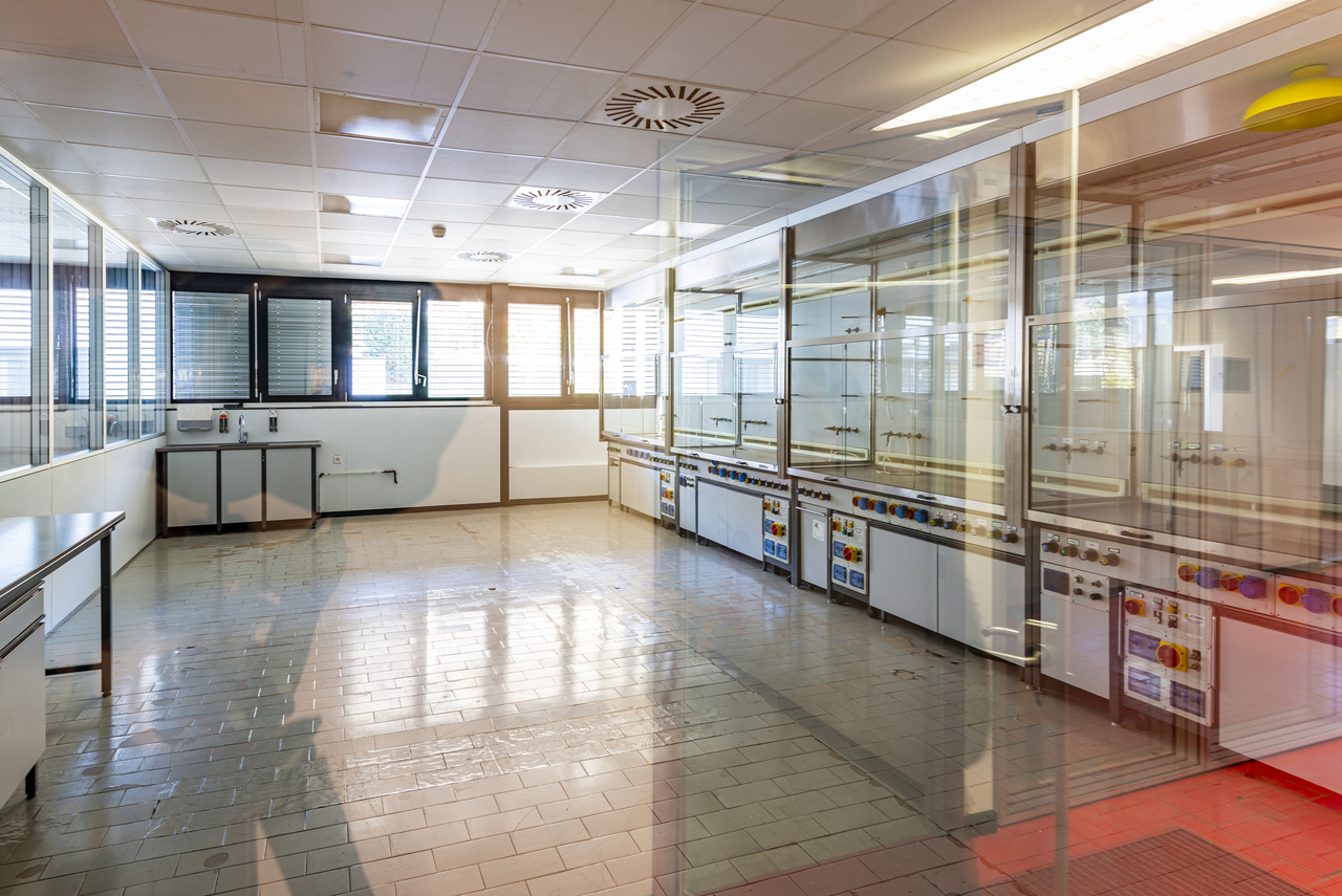 4000m² commercial