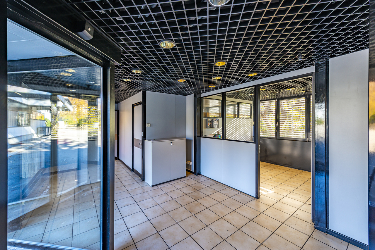 4000m² commercial