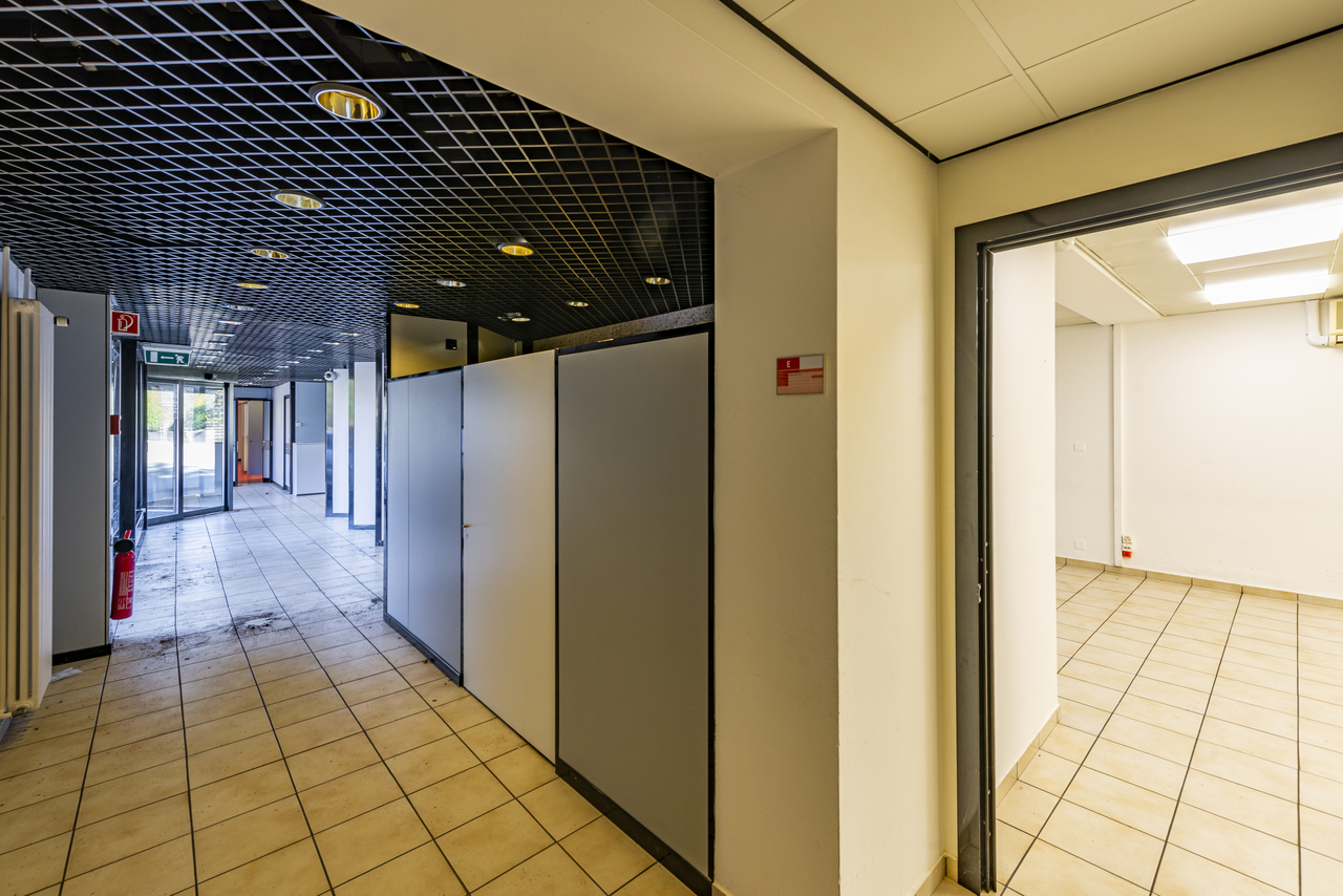 4000m² commercial
