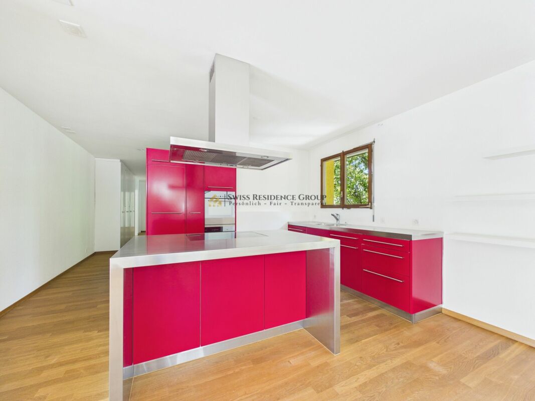 5 rooms apartment