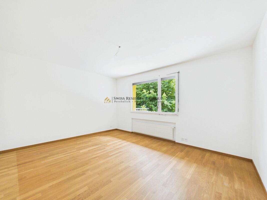 5 rooms apartment