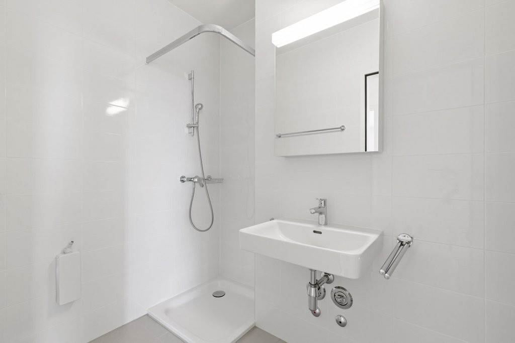 5 rooms apartment