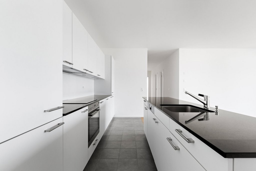 5 rooms apartment