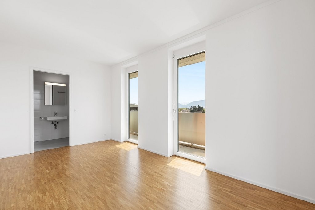 5 rooms apartment