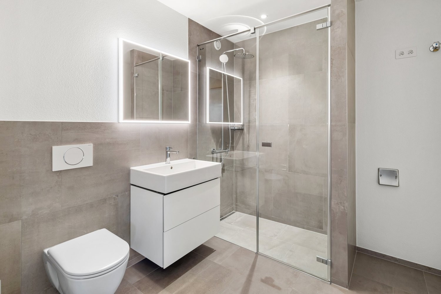 84m² commerciale