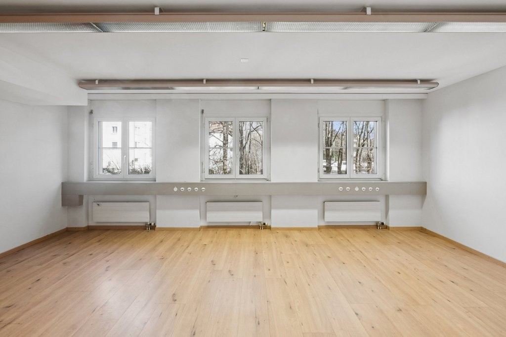 95m² de bureau