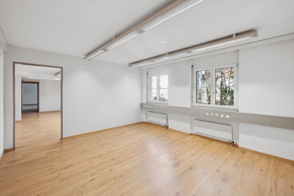 95m² de bureau