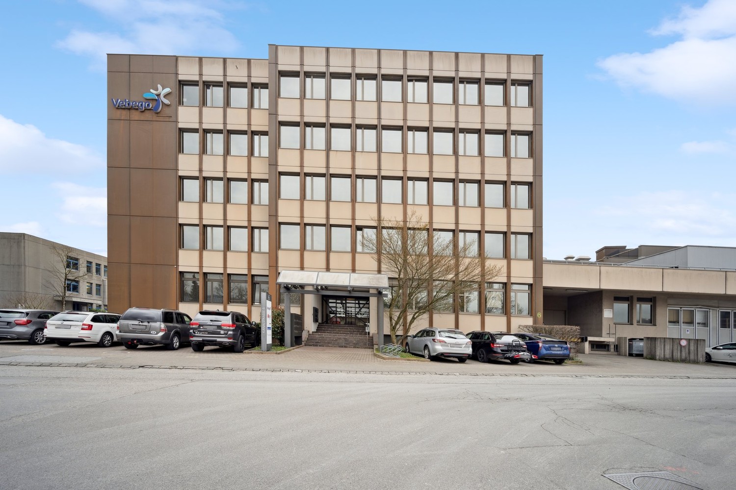 229m² office