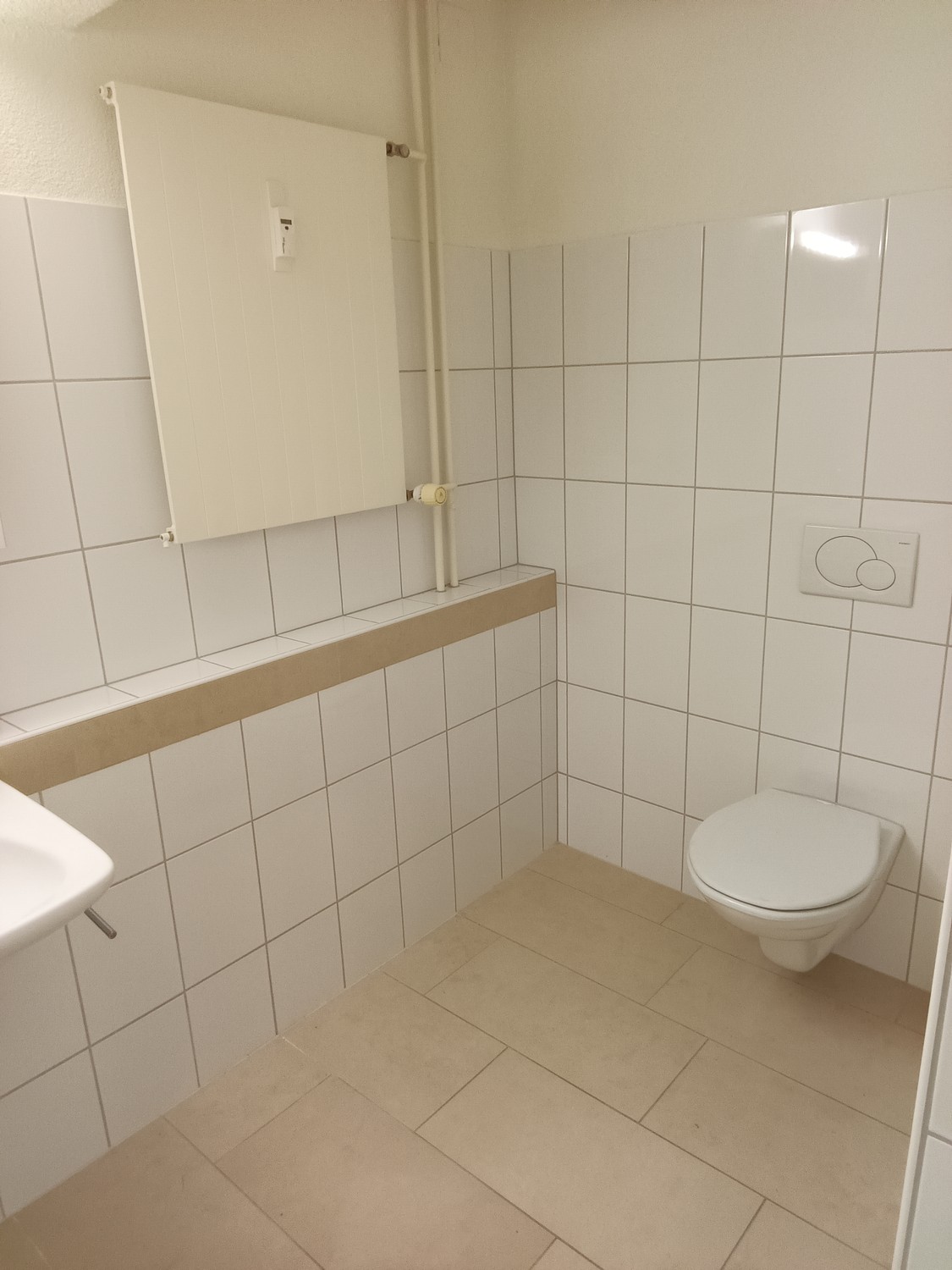 75m² office