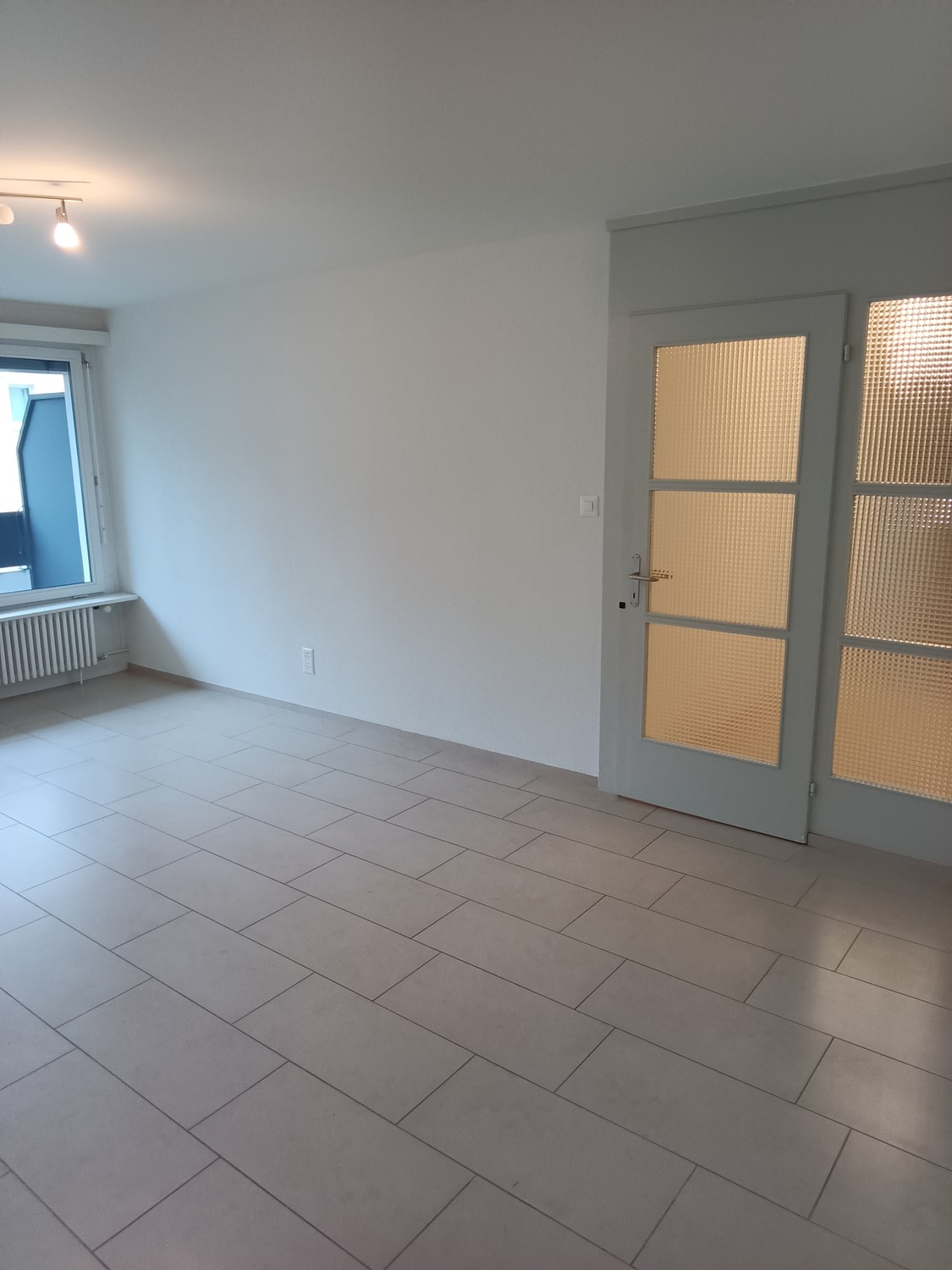 75m² office