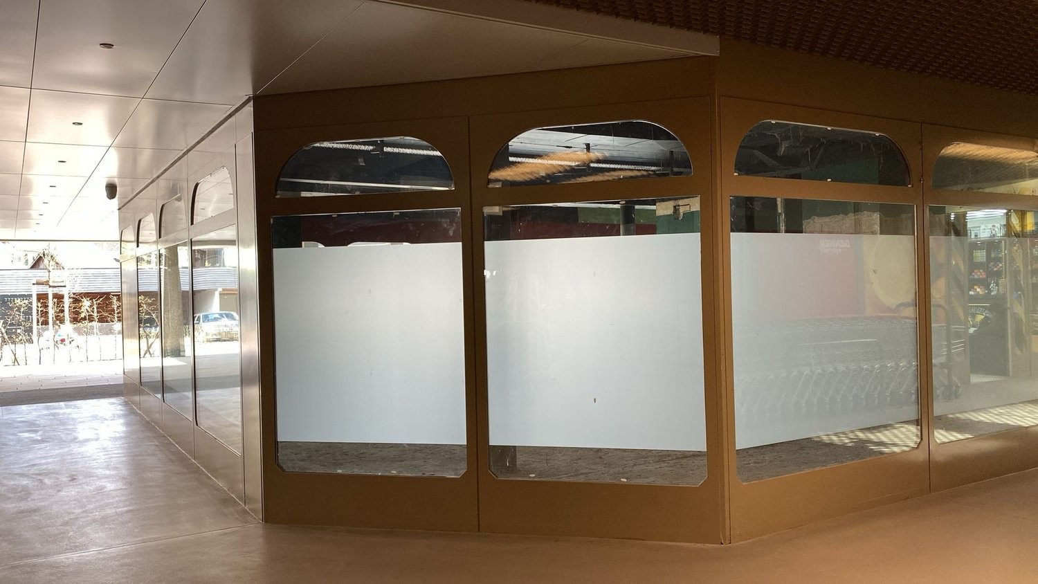 154m² commercial