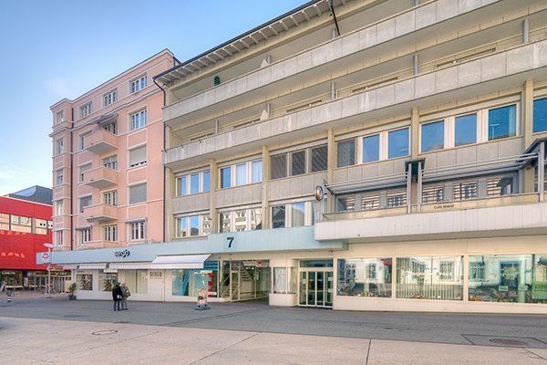 402m² office