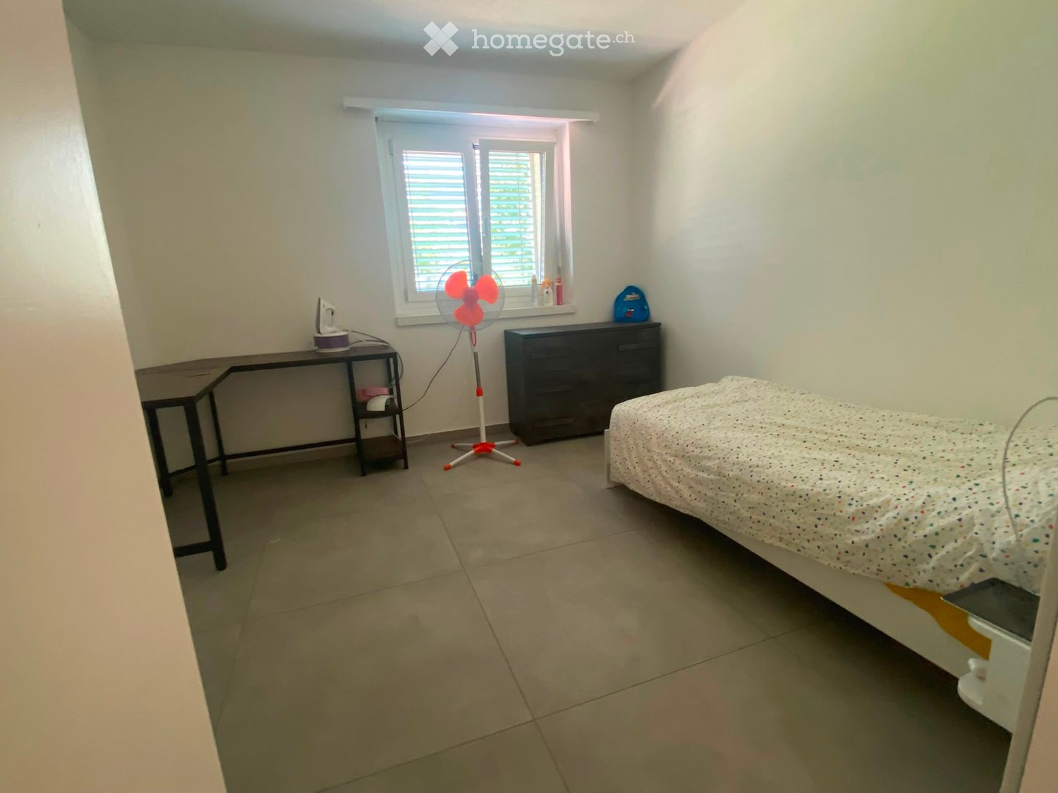 1 room single room