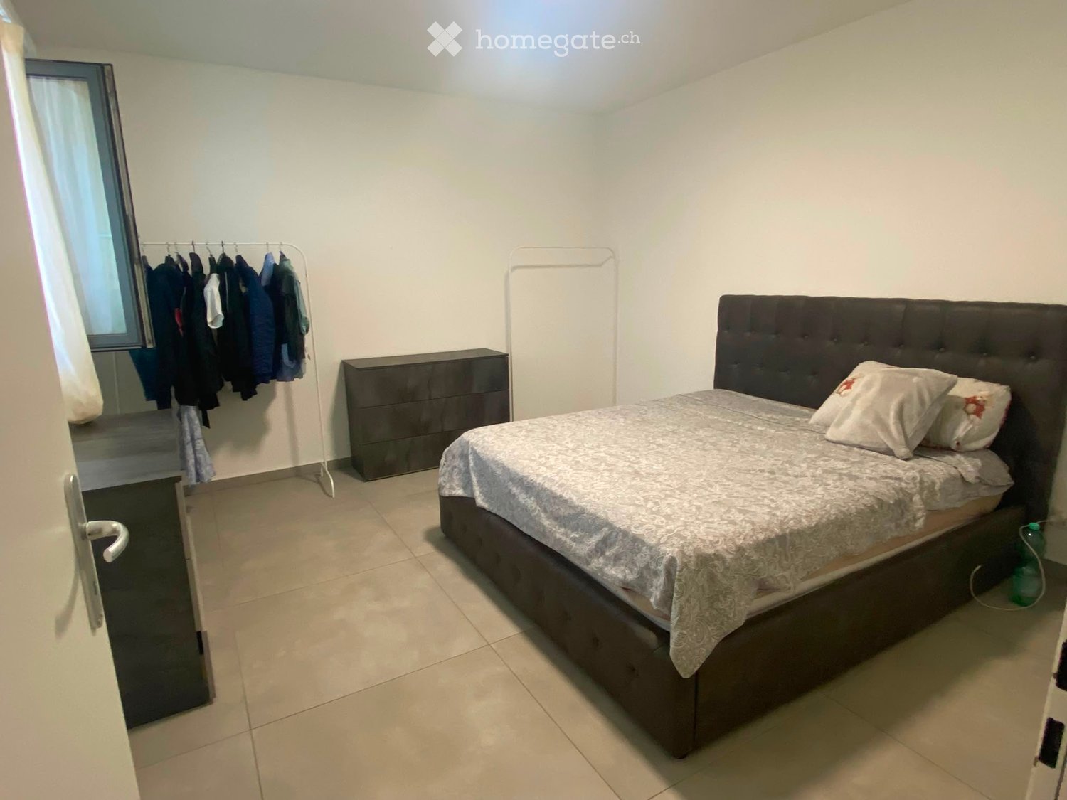 1 room single room