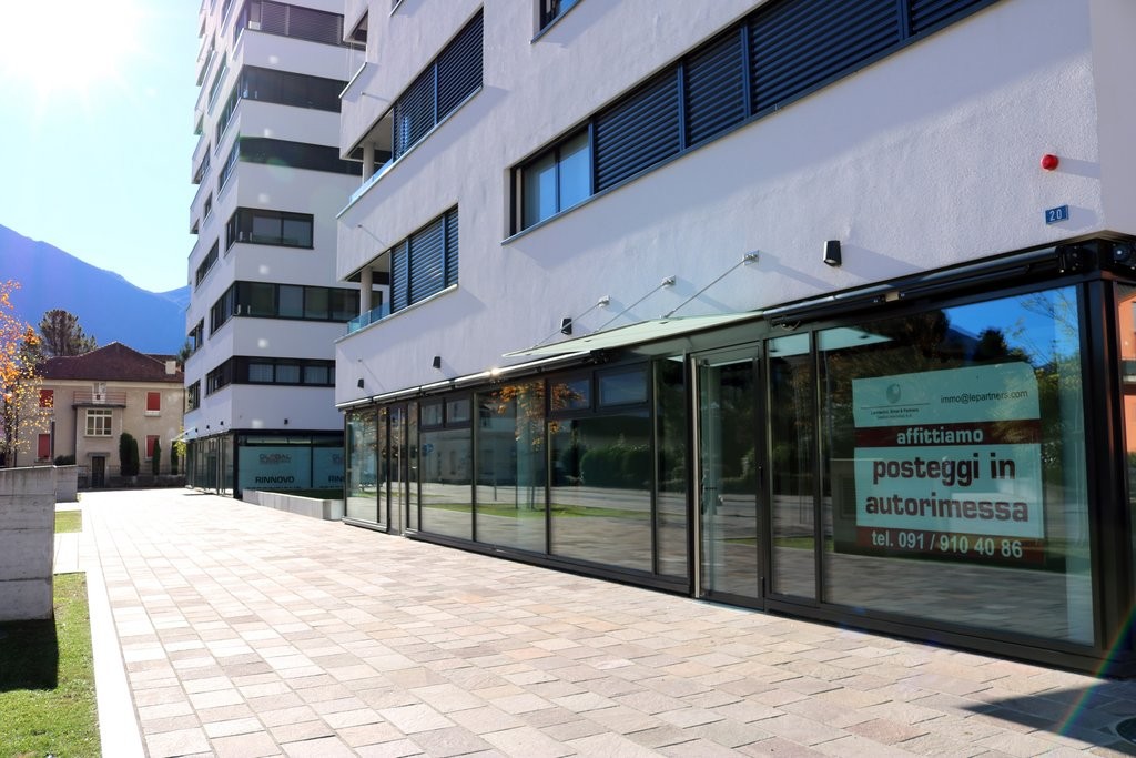 Commerce de 179m²